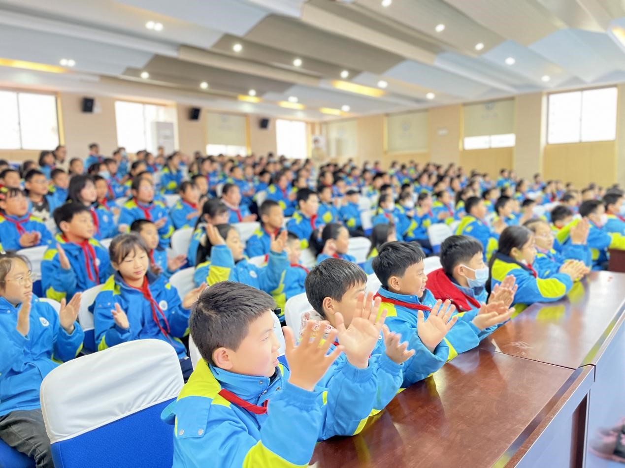 “科普大篷车”走进金湾小学